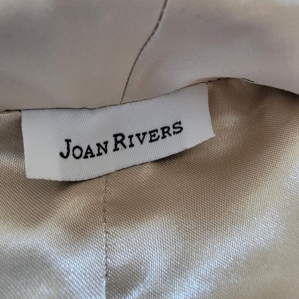 Joan Rivers coat - Picture 9 of 10